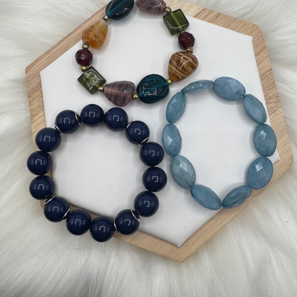 Multicolor Beaded Bracelet Lot of 3 - Picture 4 of 4